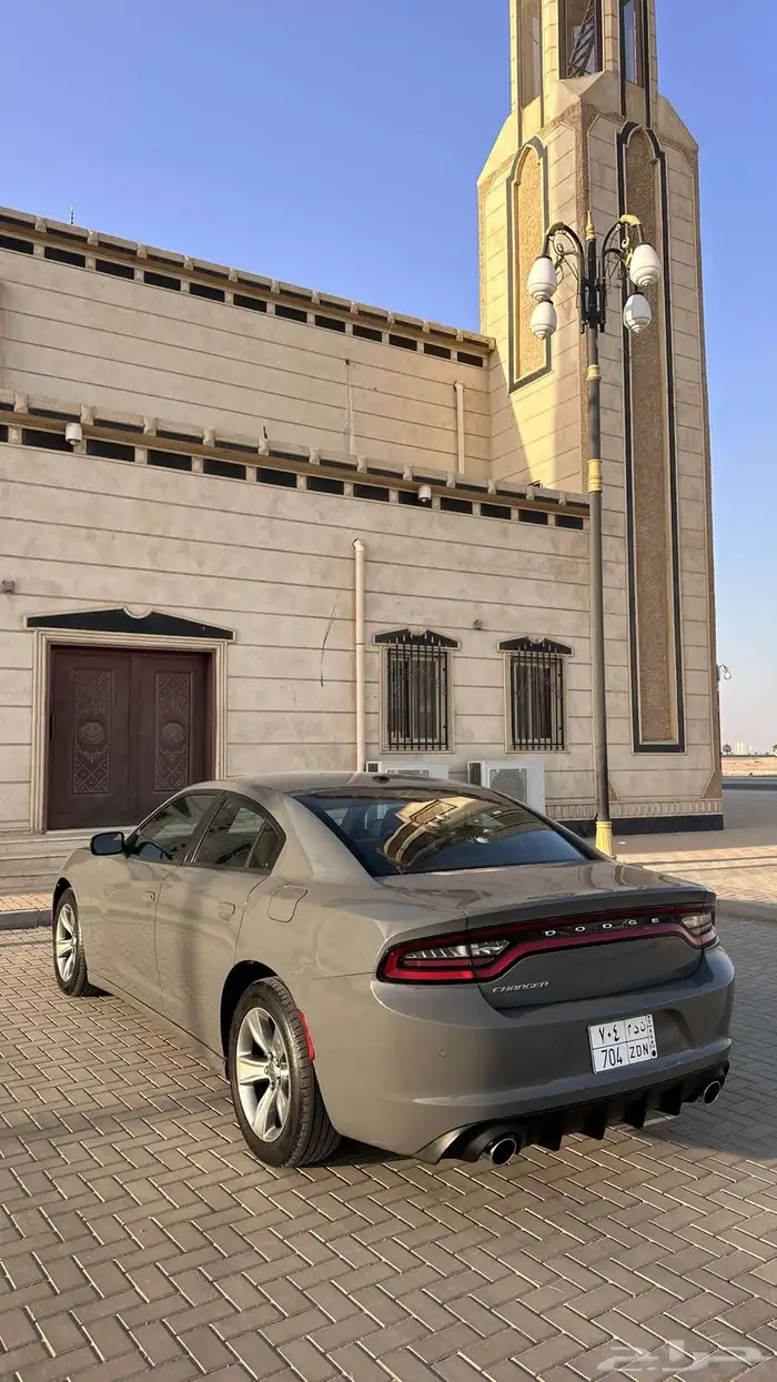 دوج تشارجر استنادر 9