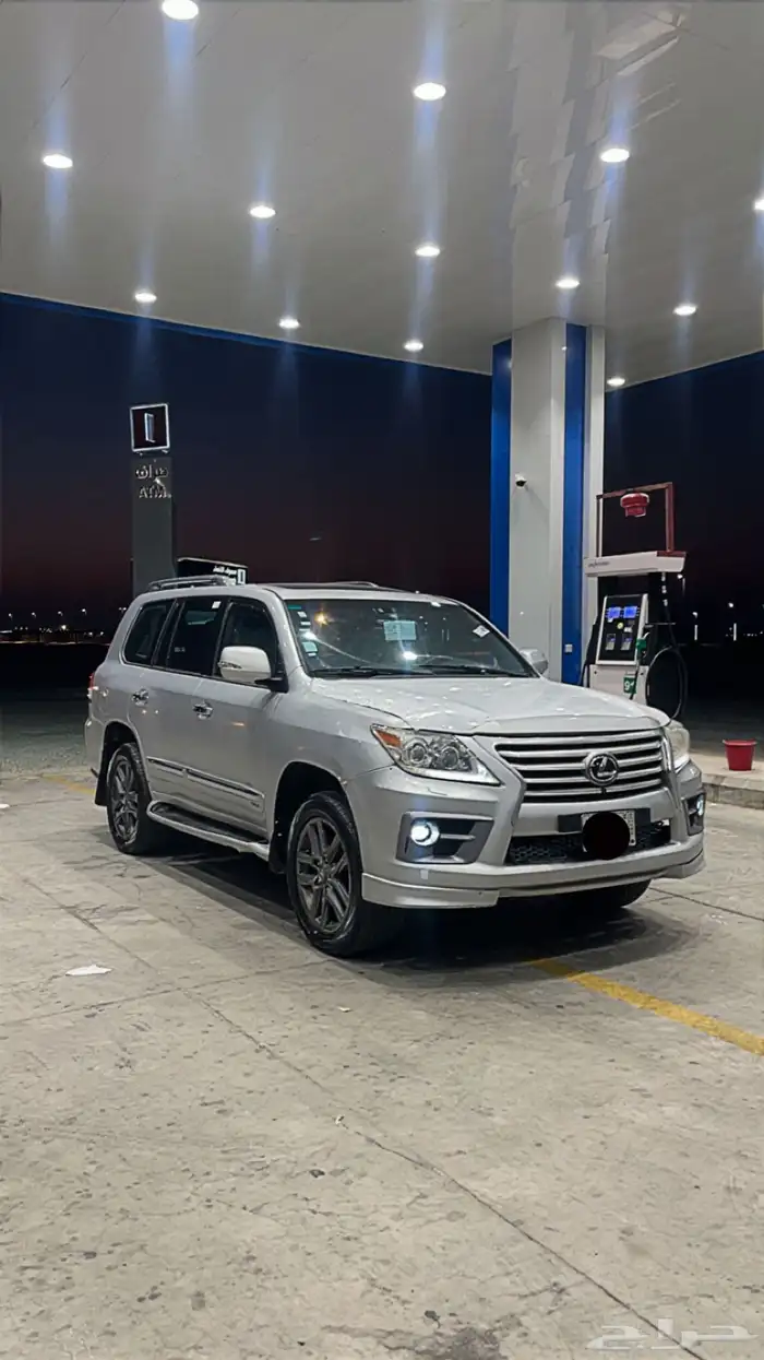 للبيع جيب لكزس 2015 3