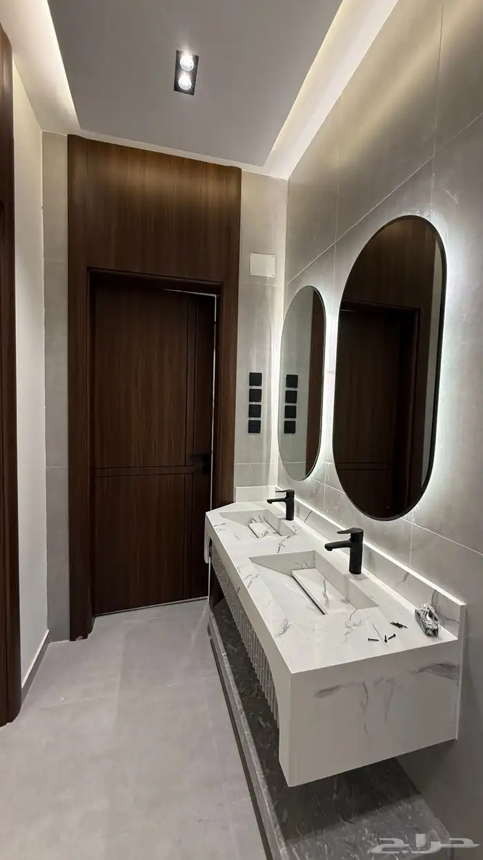 للبيع شقق علويه بحى الراقى خميس مشيط على شارع 25 م 12