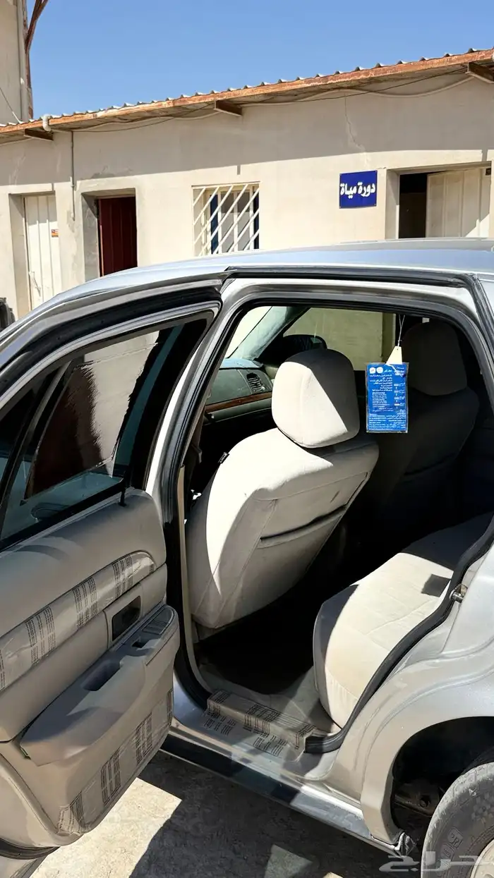 للبيع فورد فكتوريا 2009 7