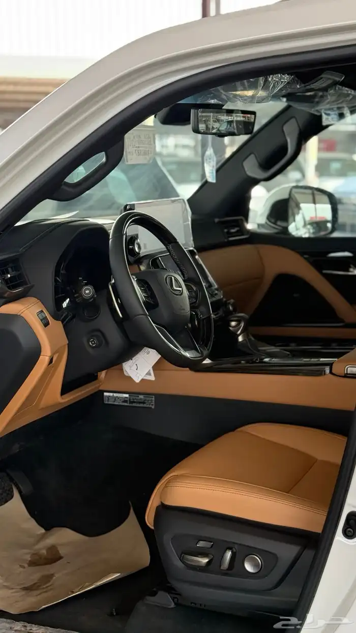 لكزس LX600BBموديل 2024 اصفار 8