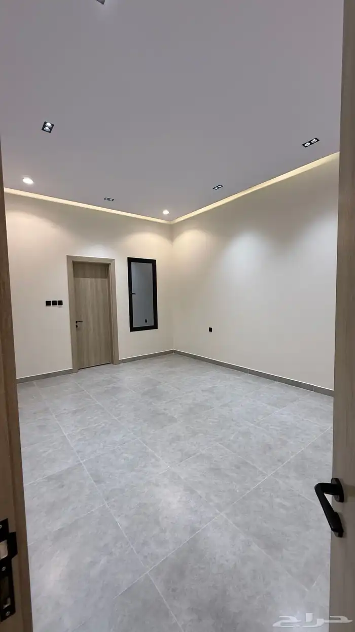 للبيع فلة جديدة بحي النفل 5