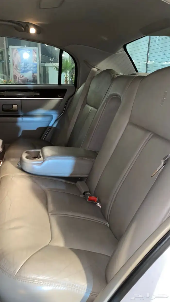 لنكولن تاون كار سقنتشر لمتد شورت 19