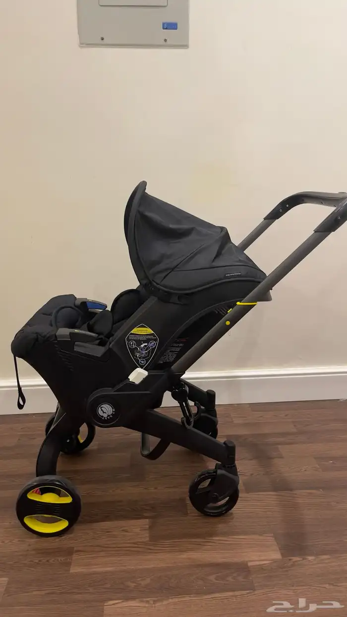 عربية اطفال وكرسي للسيارة 0