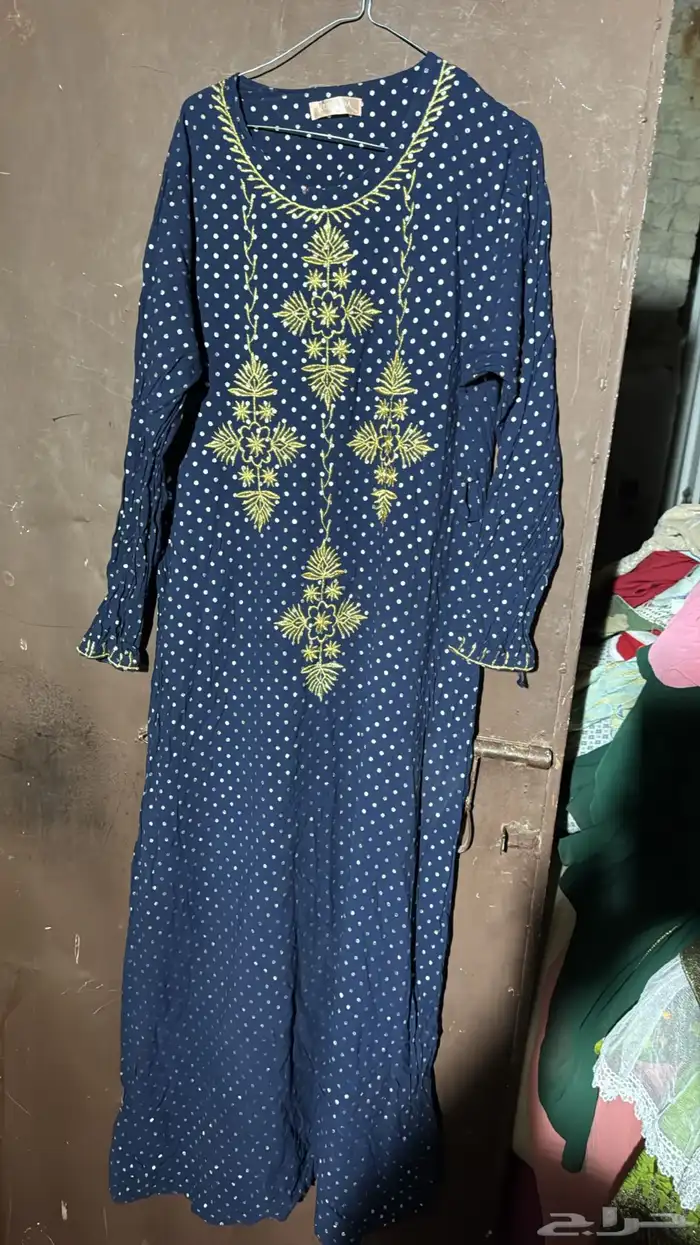 جلابيات وعبايات مستعمل نضيف 40