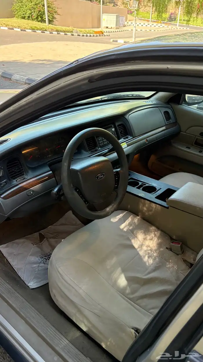 فورد كراون فكتوريا 2008 للبيع او البدل المناسب 4