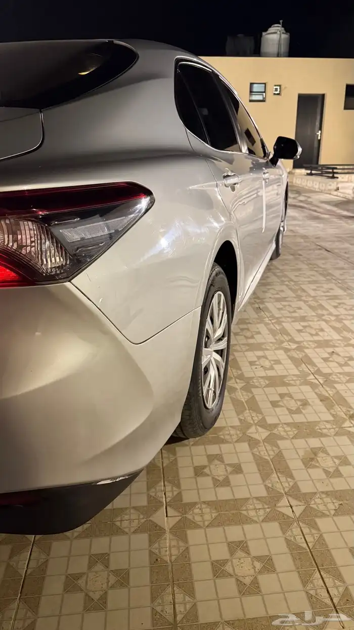 كامري 2023 فضي 4