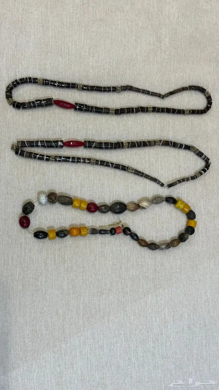 قلائد تراثية قديمه على السوم 0