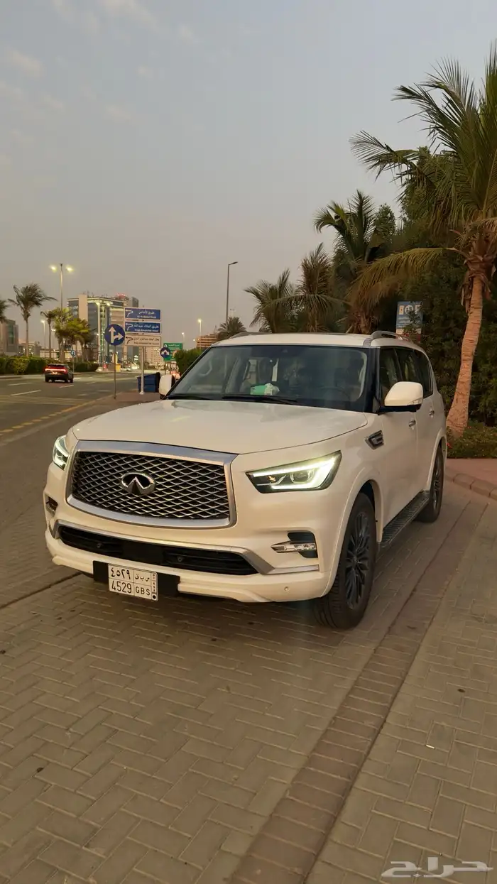 انفينتي qx80 2024 اخو الاصفار ممشى 1900 كم فقط 1