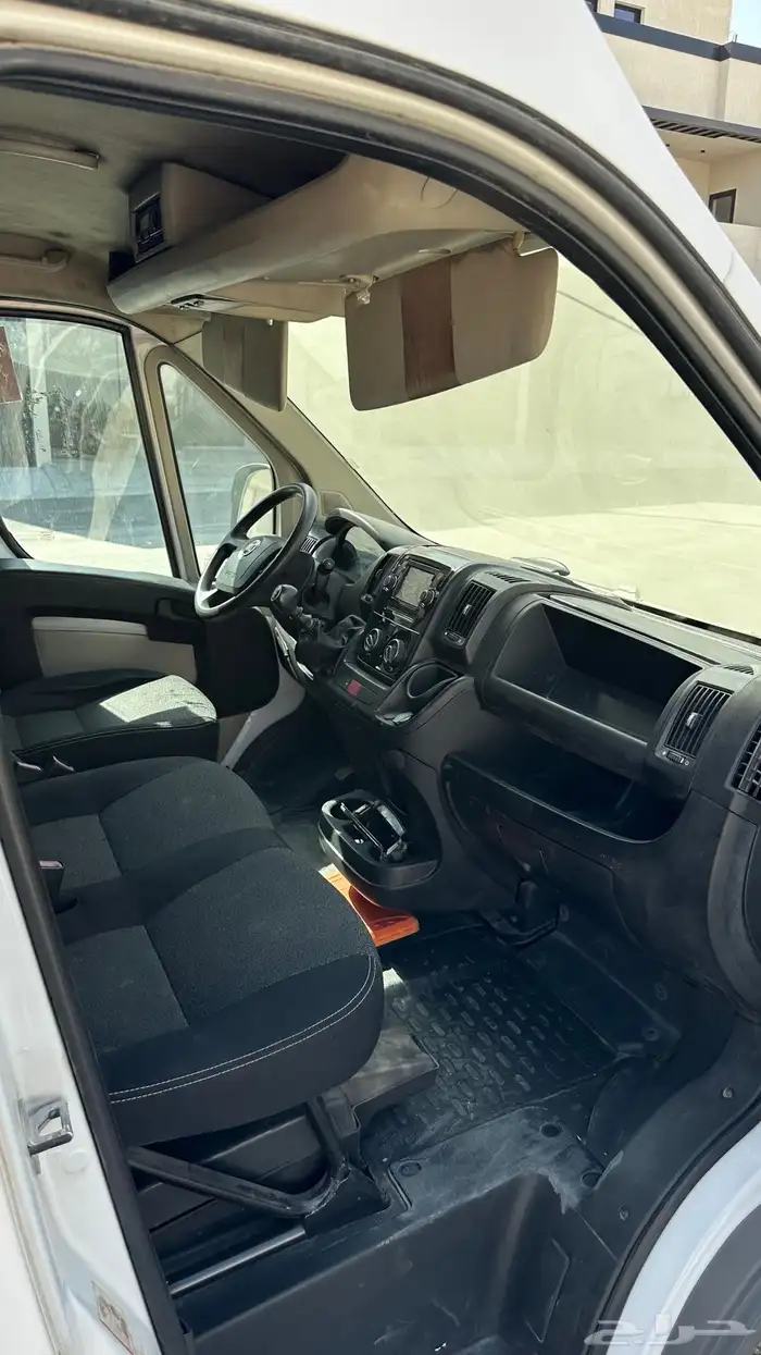 سيارة فود ترك للبيع 6