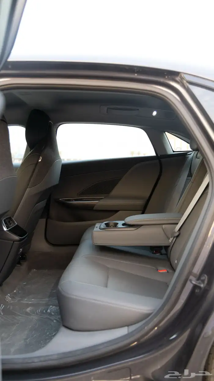 لوسيد Air Pure .. ( شبه جديد ) 21