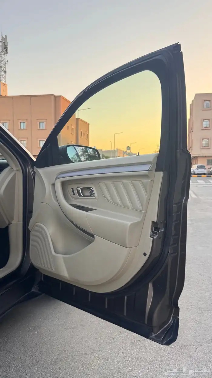 للبيع فورد تورس 2016 15