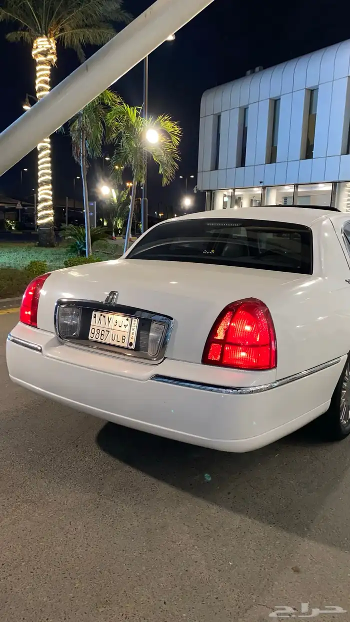 لنكولن تاون كار سقنتشر لمتد شورت 10