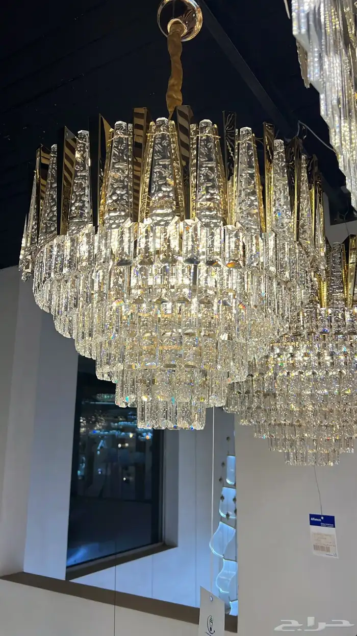 نجف ثريات 82