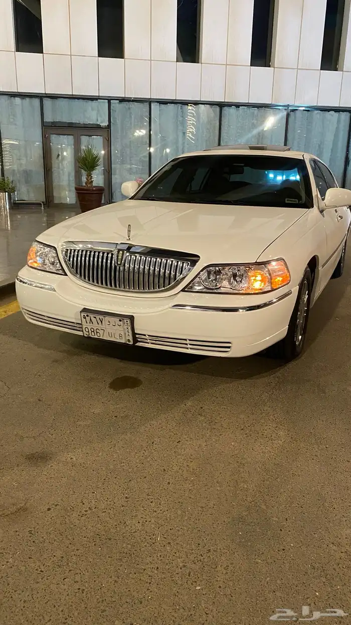 لنكولن تاون كار سقنتشر لمتد شورت 1