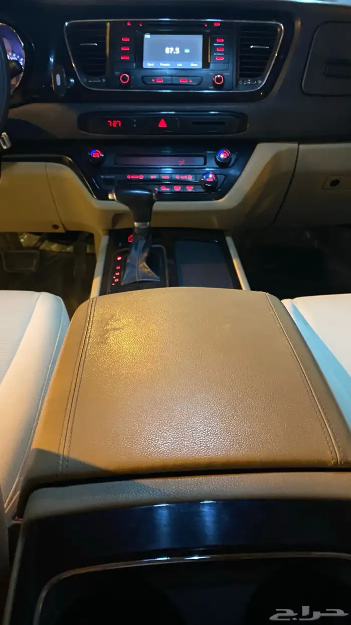 كيا كارنيفال2017 13