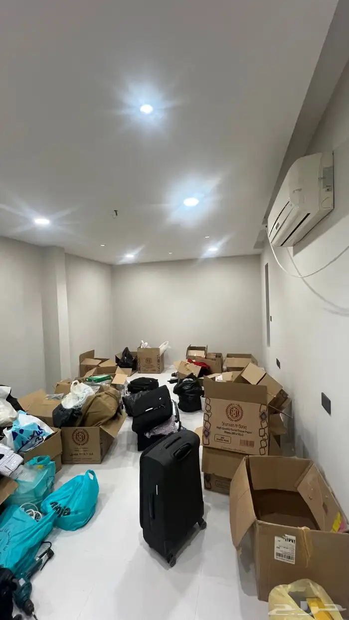 للبيع فيلا مستقله 625 متر مؤثثه حي بدر 91 25