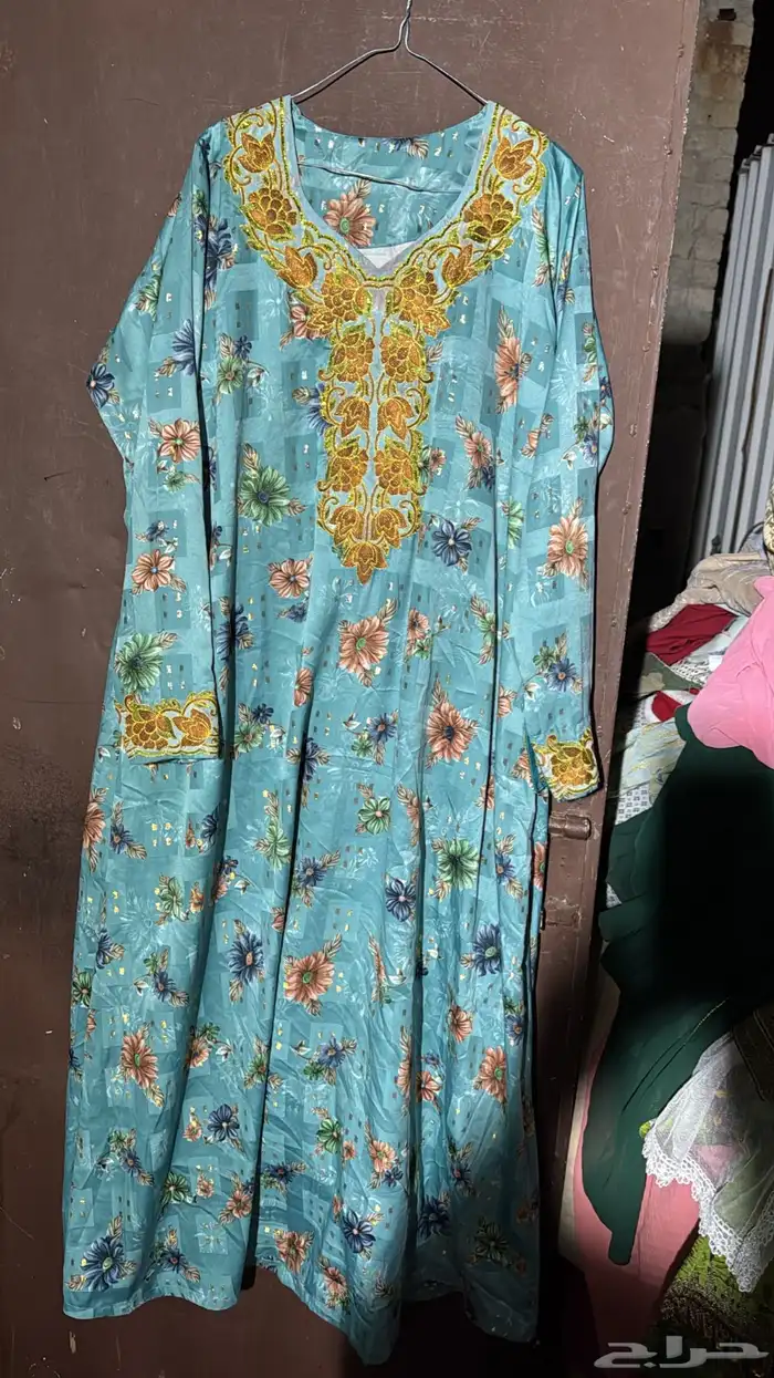 جلابيات وعبايات مستعمل نضيف 44