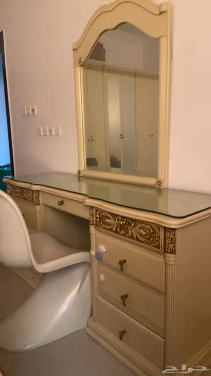 غرفة نوم للبيع 0