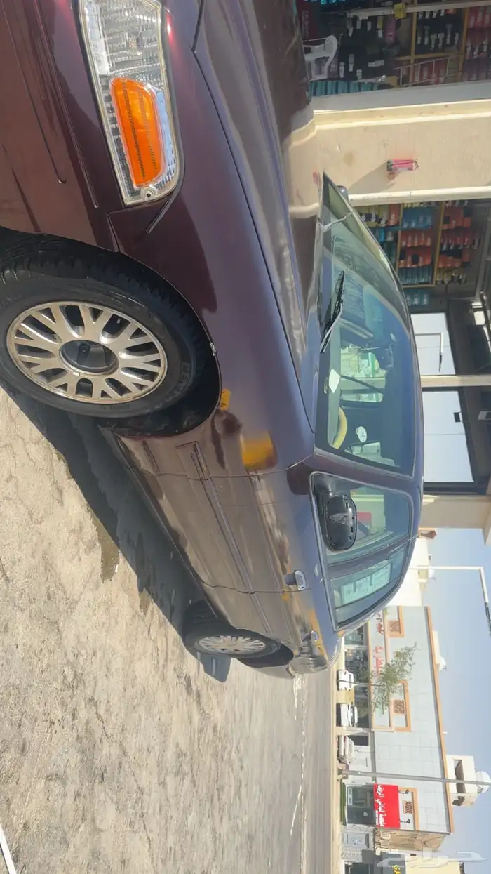 فورد فكتوريا اللون احمر 5