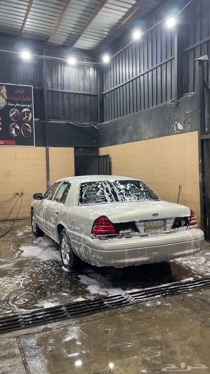 فورد فكتوريا 2011 2