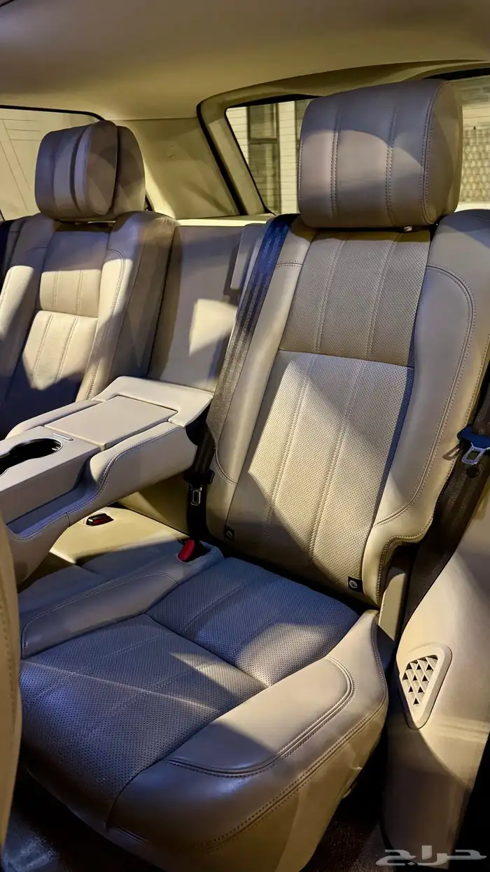 رنج روفر سوبر تشارج 16