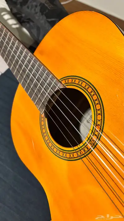 قيتار ياماها Cs40 index