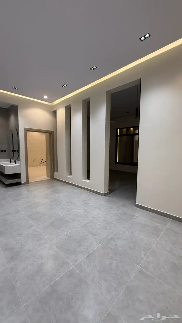 للبيع فلة جديدة بحي النفل 9