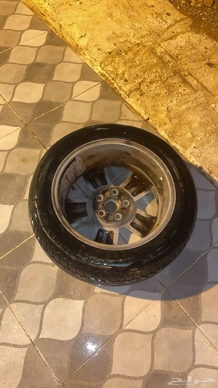 جنط سبير مبليا ما نمشى عليه له شهرين على السوم مع الكفر 1