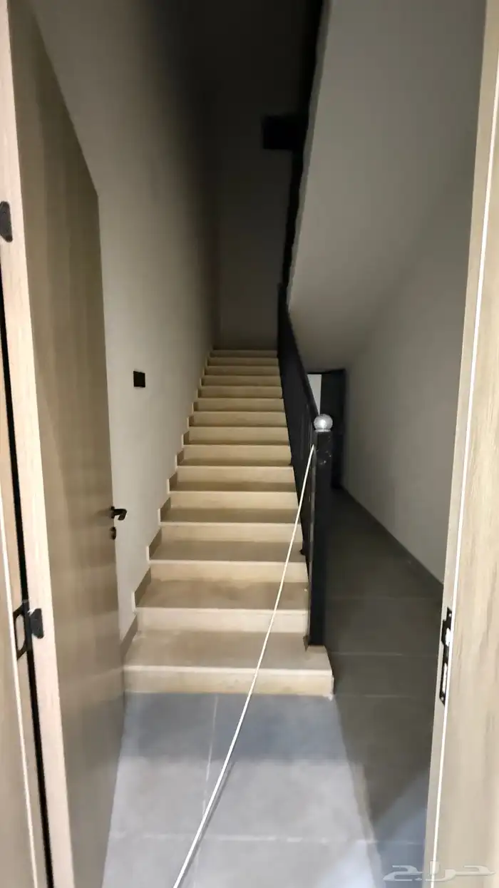 للبيع فلة جديدة بحي النفل 4