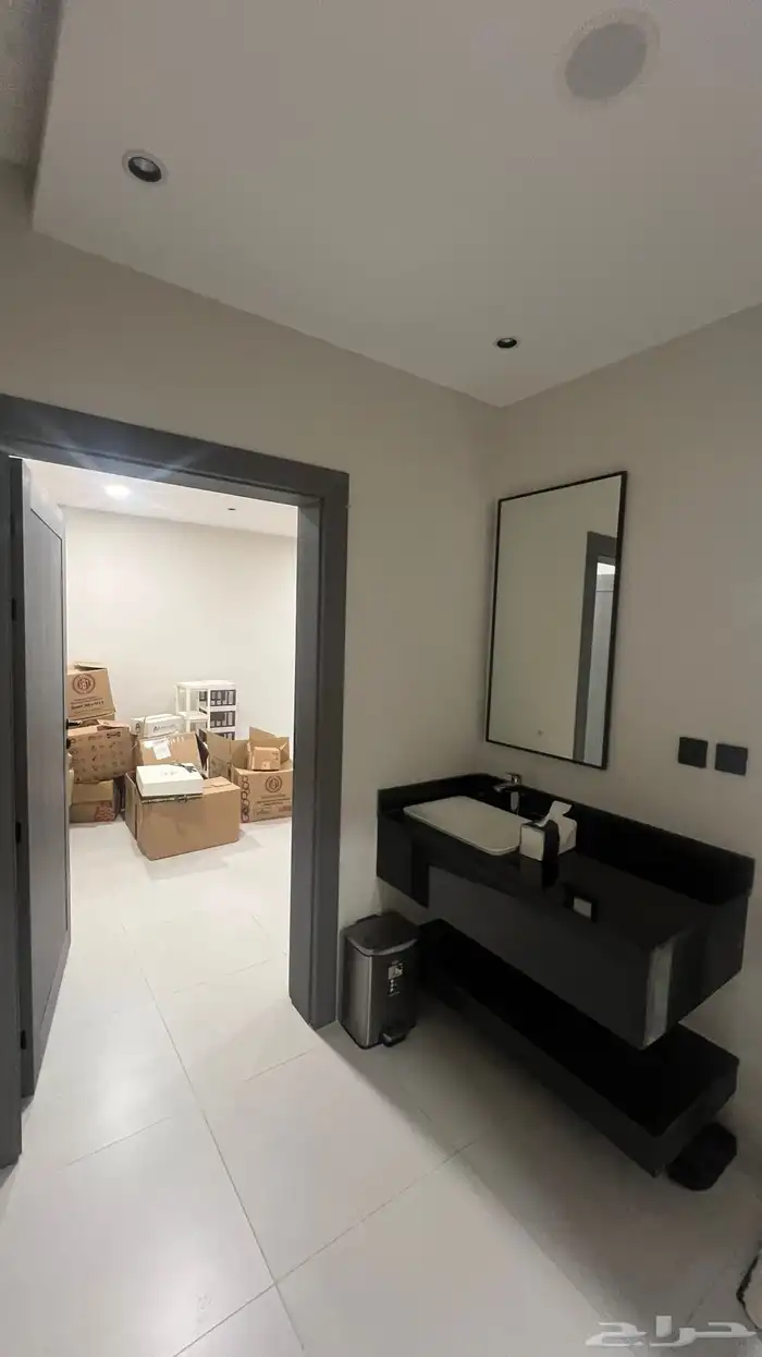 للبيع فيلا مستقله 625 متر مؤثثه حي بدر 91 16