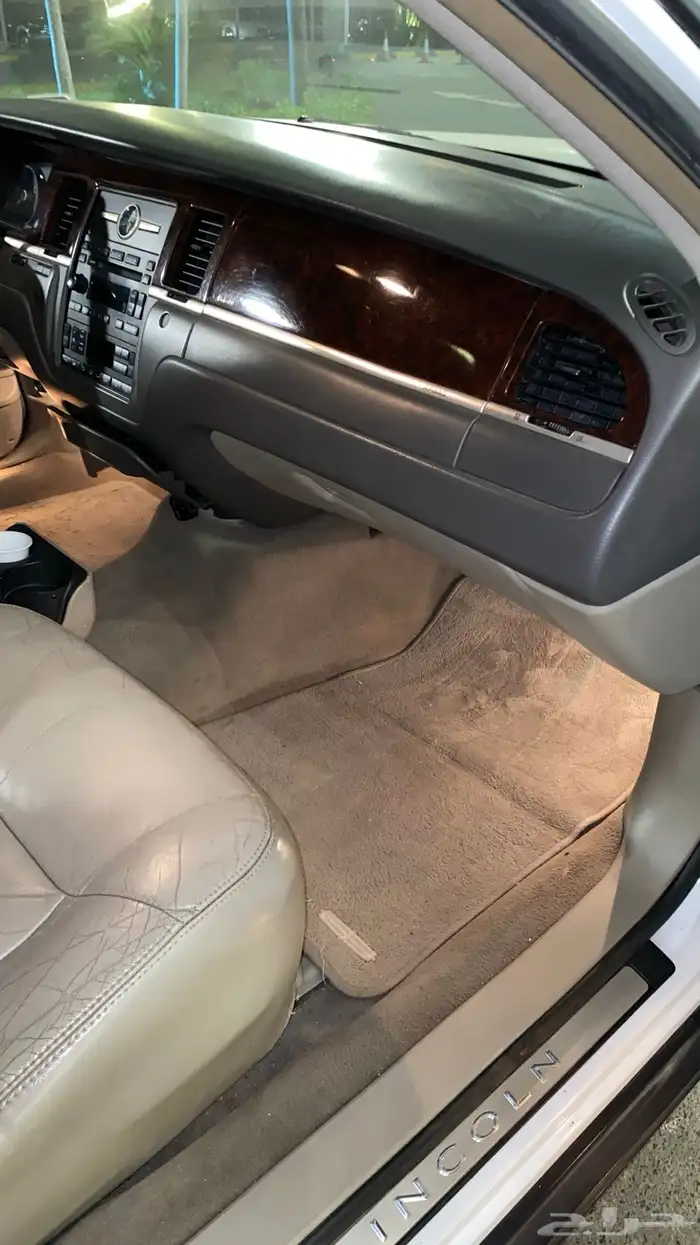 لنكولن تاون كار سقنتشر لمتد شورت 18