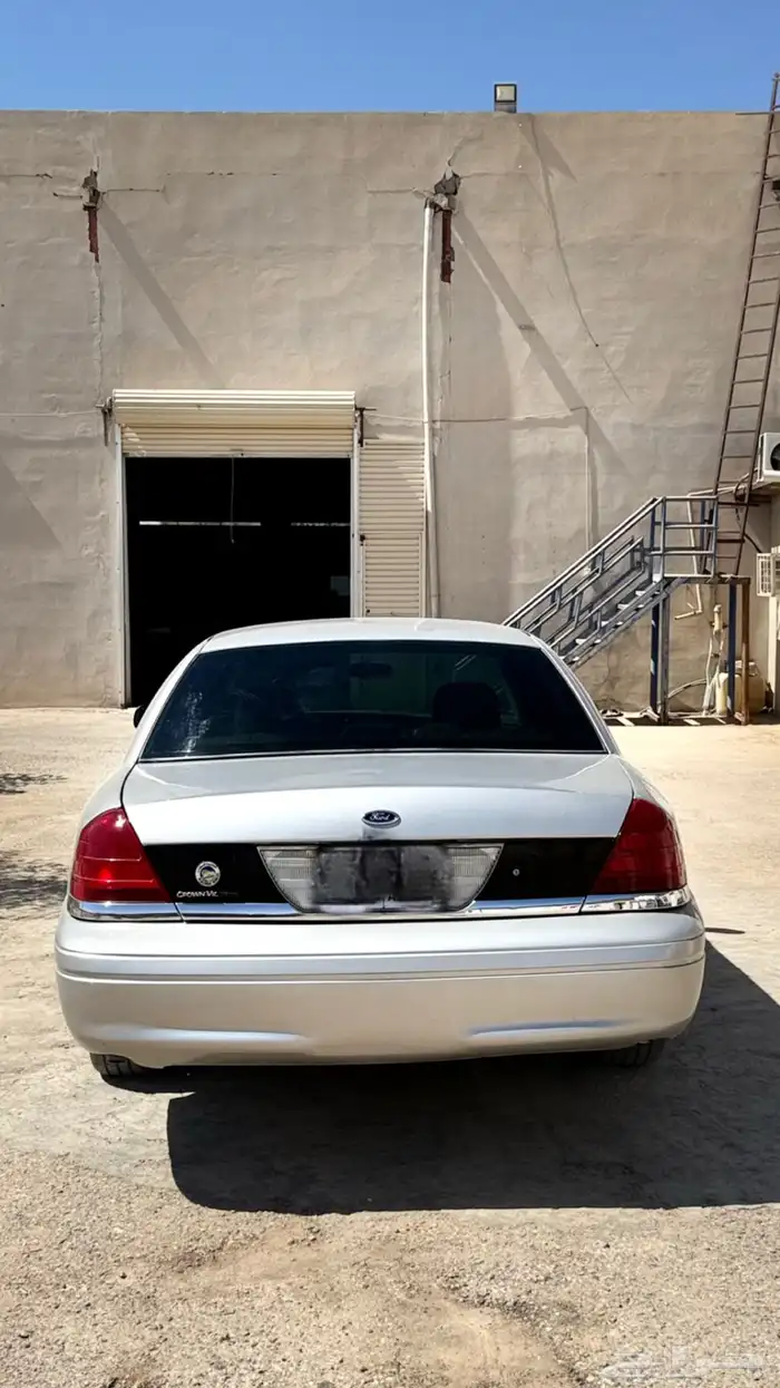 للبيع فورد فكتوريا 2009 3