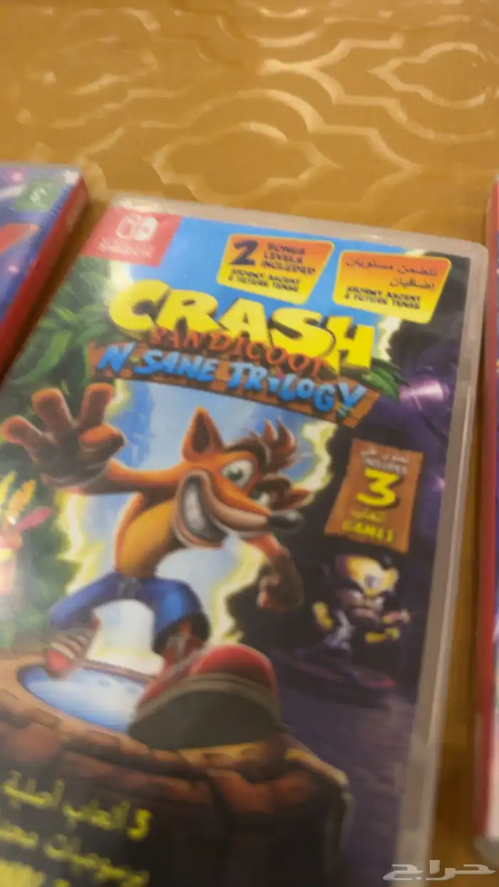 أحدث إصدار من عائلة أجهزة نينتندو سويتش  ويتميز بشاشة OLED 4