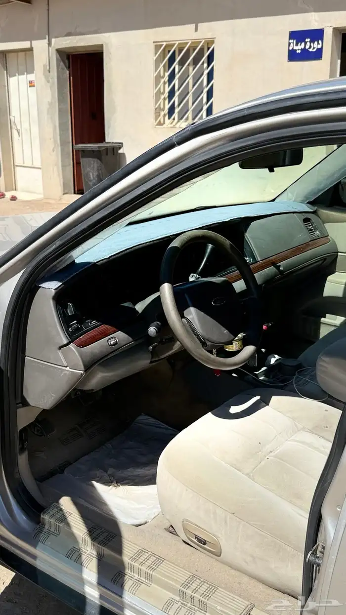 للبيع فورد فكتوريا 2009 6