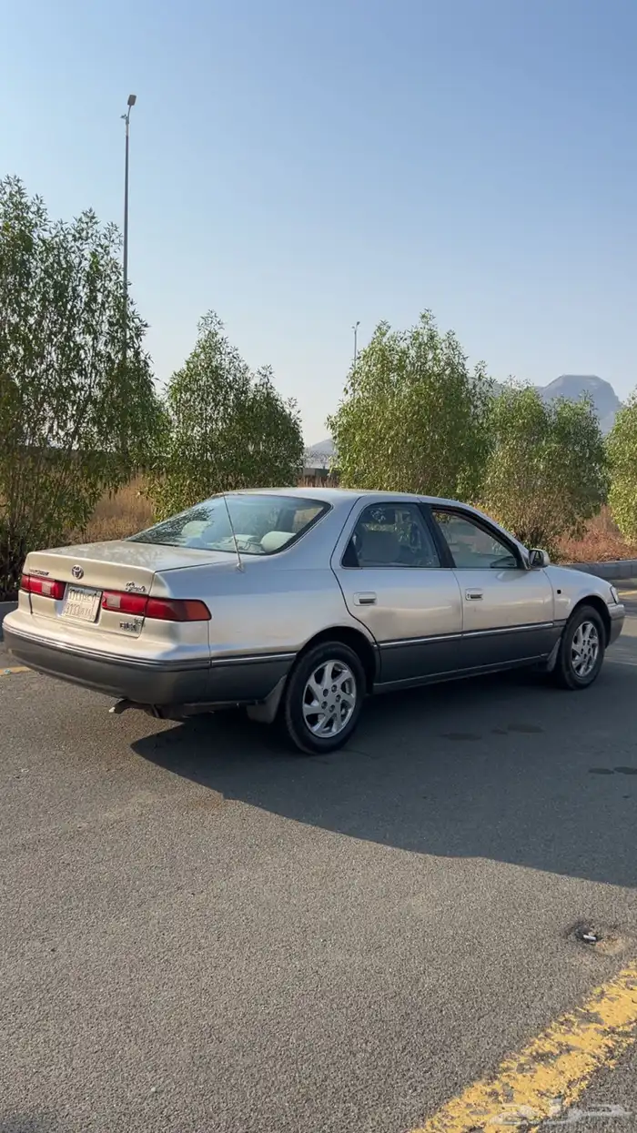 كامري موديل 1999 3