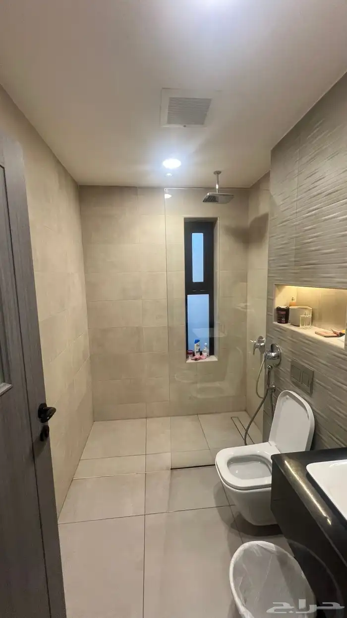 للبيع فيلا مستقله 625 متر مؤثثه حي بدر 91 17