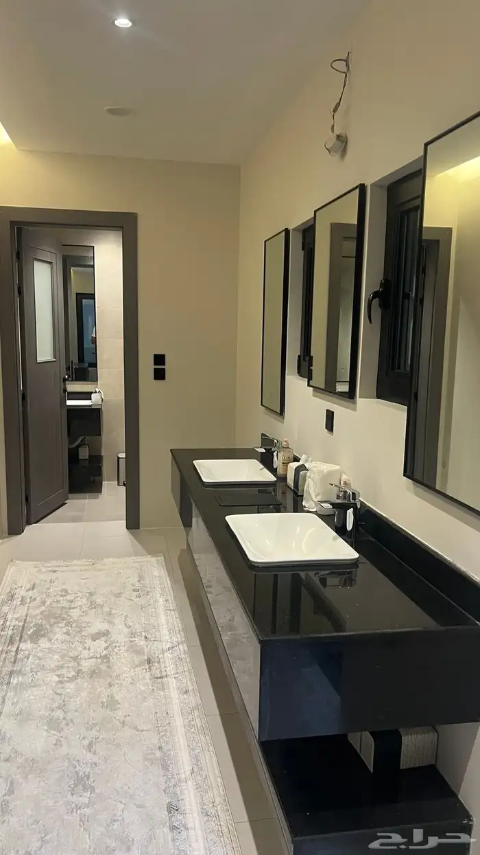 للبيع فيلا مستقله 625 متر مؤثثه حي بدر 91 6