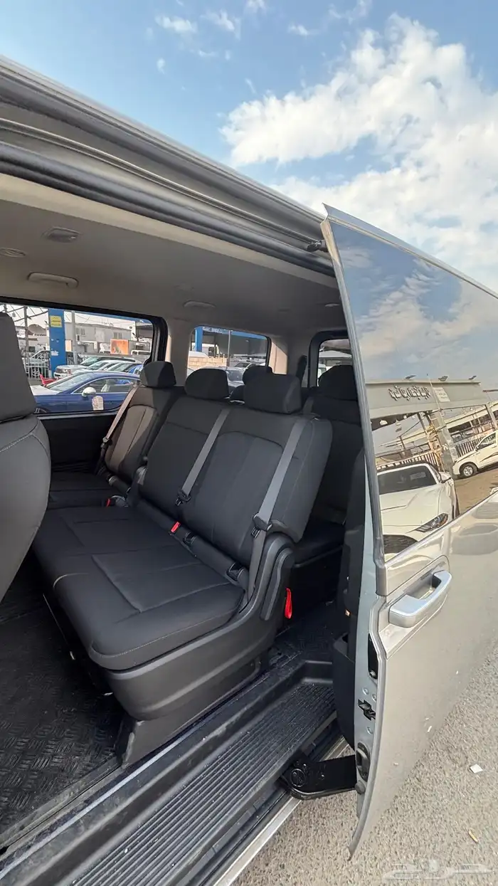 ستاريا 2022ديزل 11 راكب اصلي بدي وكالة ممشي قليل 33