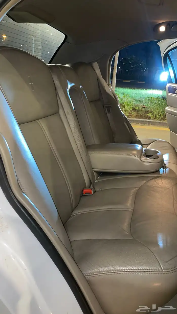 لنكولن تاون كار سقنتشر لمتد شورت 20