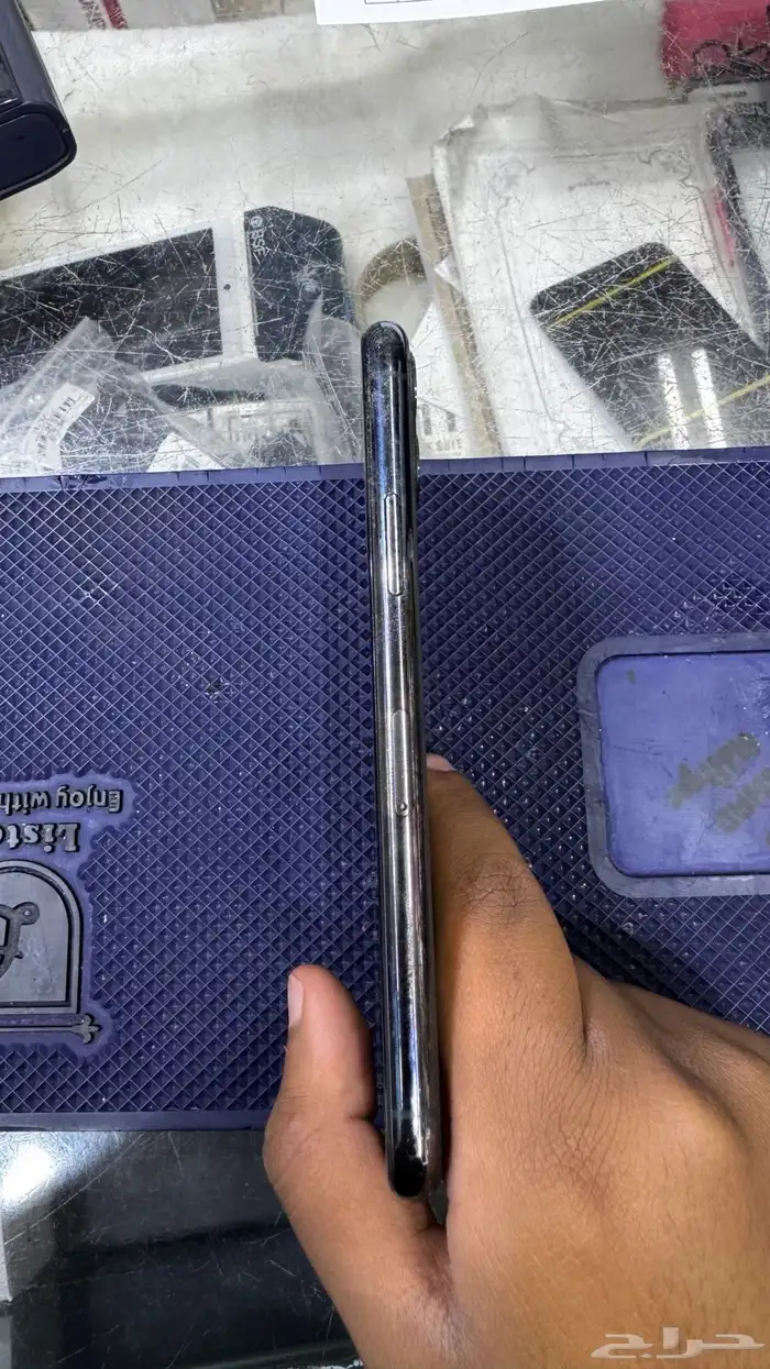 ايفون 11برو للبيع 2