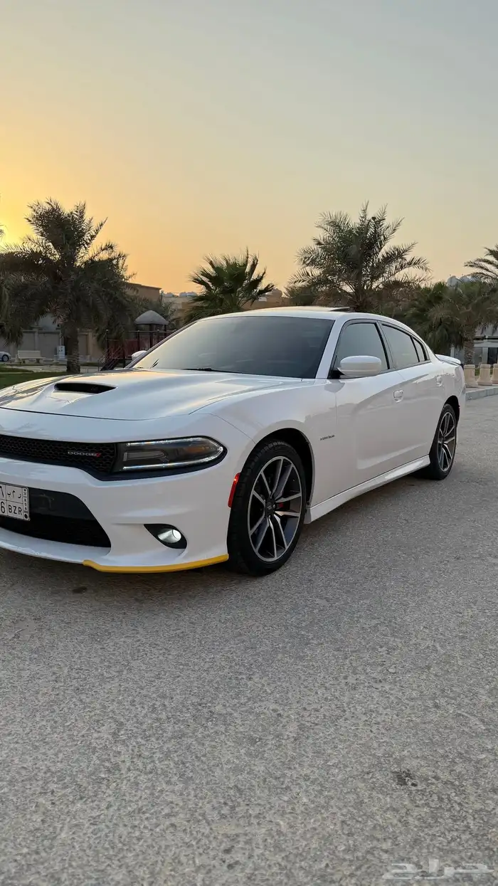 تشارجر 2021 rt تحت الضمان 5