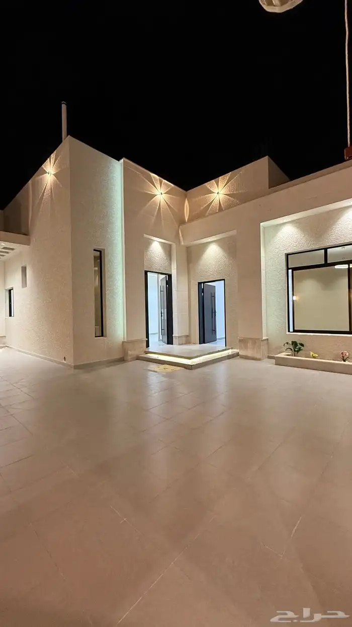 للبيع فلة جديدة بحي النفل 1