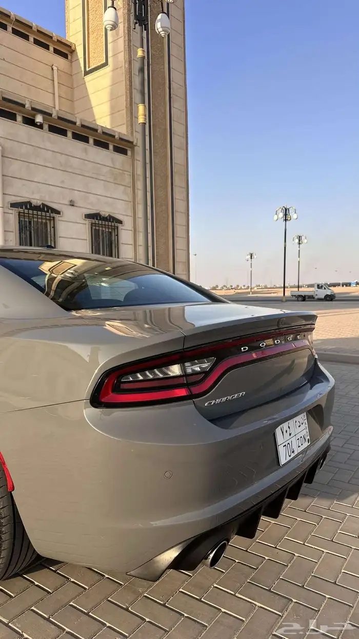 دوج تشارجر استنادر 4