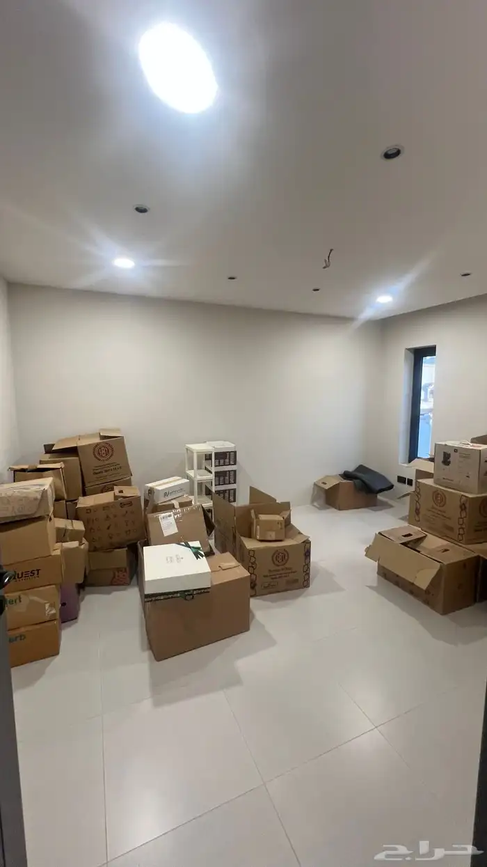 للبيع فيلا مستقله 625 متر مؤثثه حي بدر 91 19