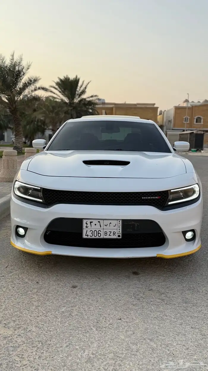 تشارجر 2021 rt تحت الضمان 10