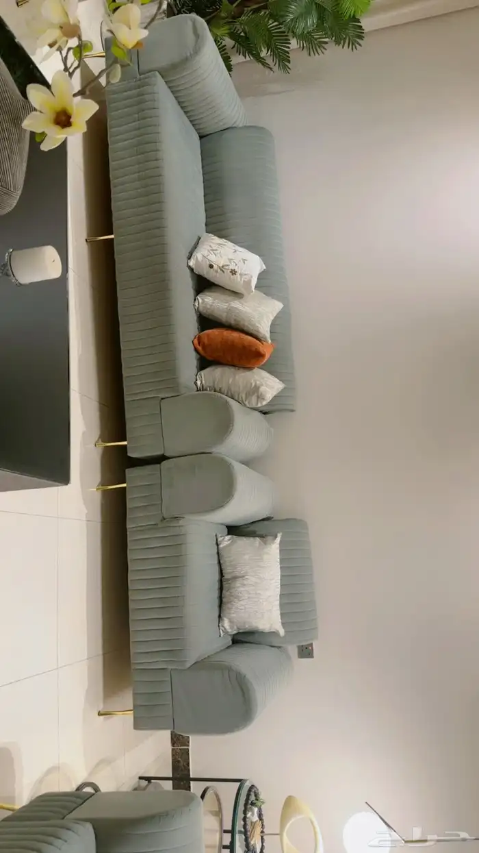 كنب 13 شخص لون تيفاني شبه جديد ونظيف 1