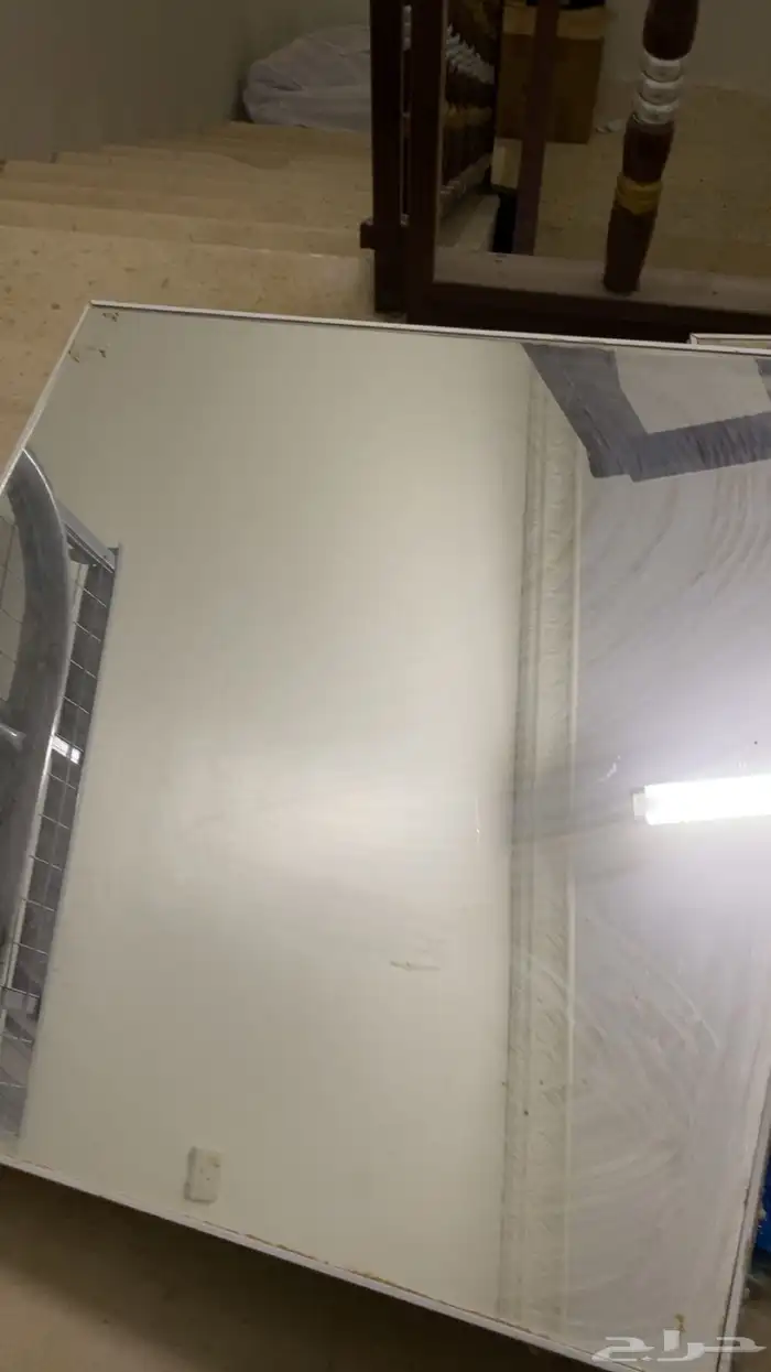 طاوله ما فيها اي خراب 0