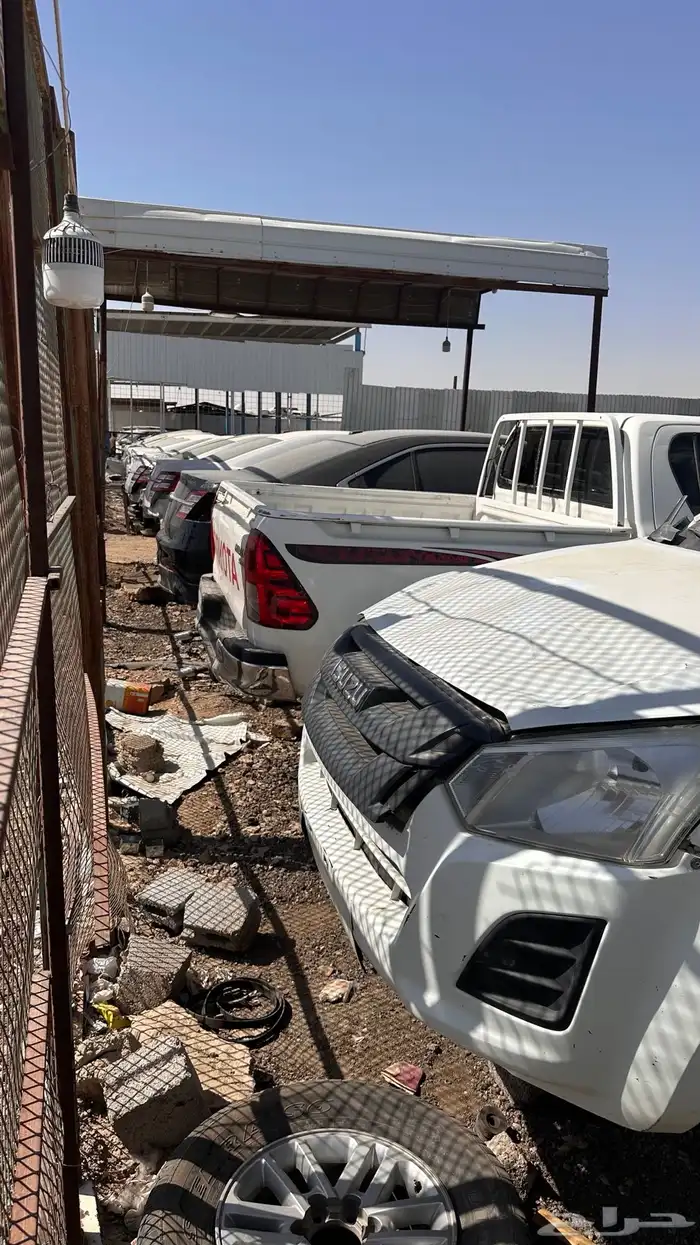 تشليح هايلوكس 2016. البيع قطع غيار 3