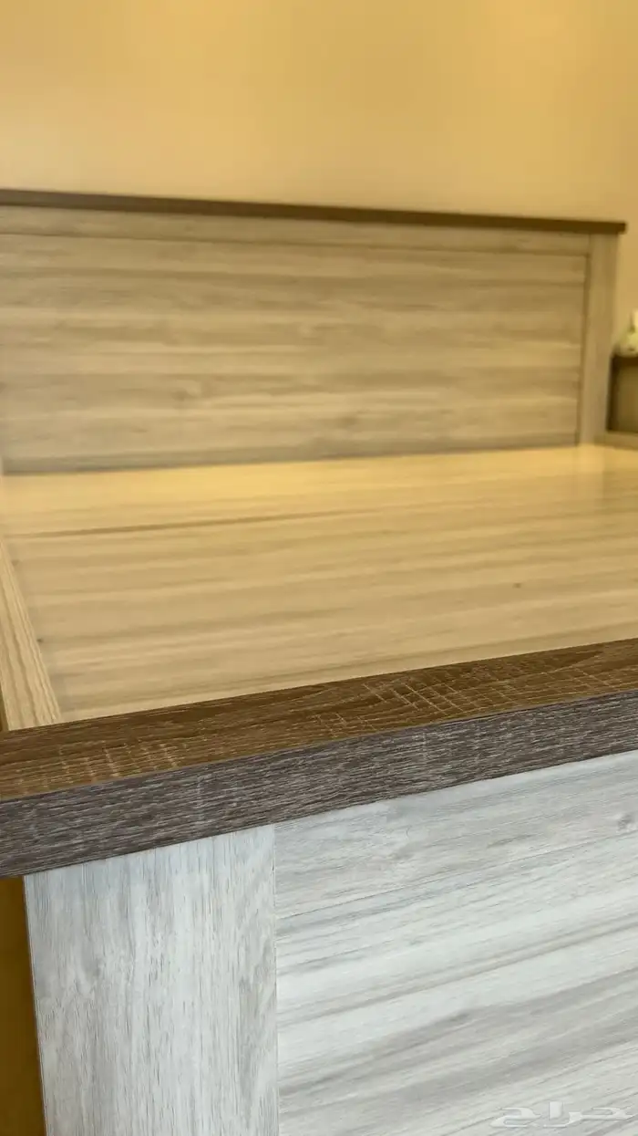 سرير - كمدينة - مرايه تسريحه- دولاب - كرسي تسريحه - كنب 2